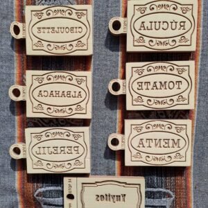 Sellos Bajo relieve: diseño cavado hacia adentro.