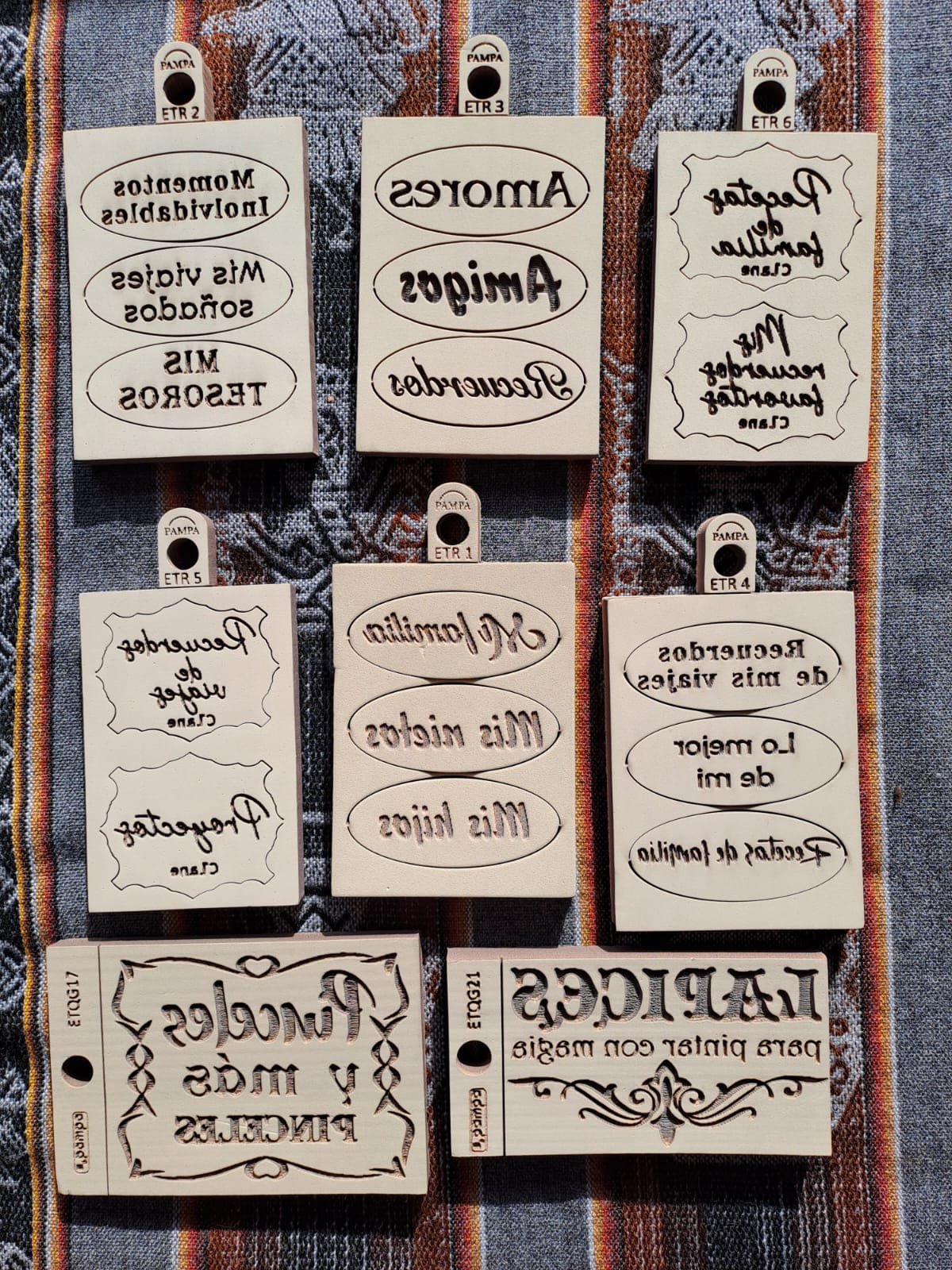 Sellos Bajo relieve: diseño cavado hacia adentro. - Imagen 6