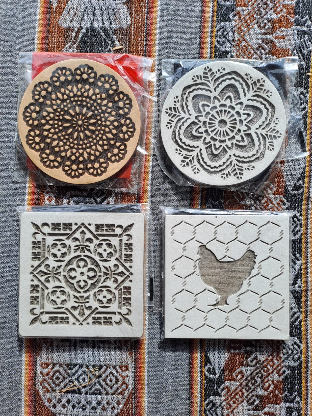 Sellos Bajo relieve: diseño cavado hacia adentro. - Imagen 7
