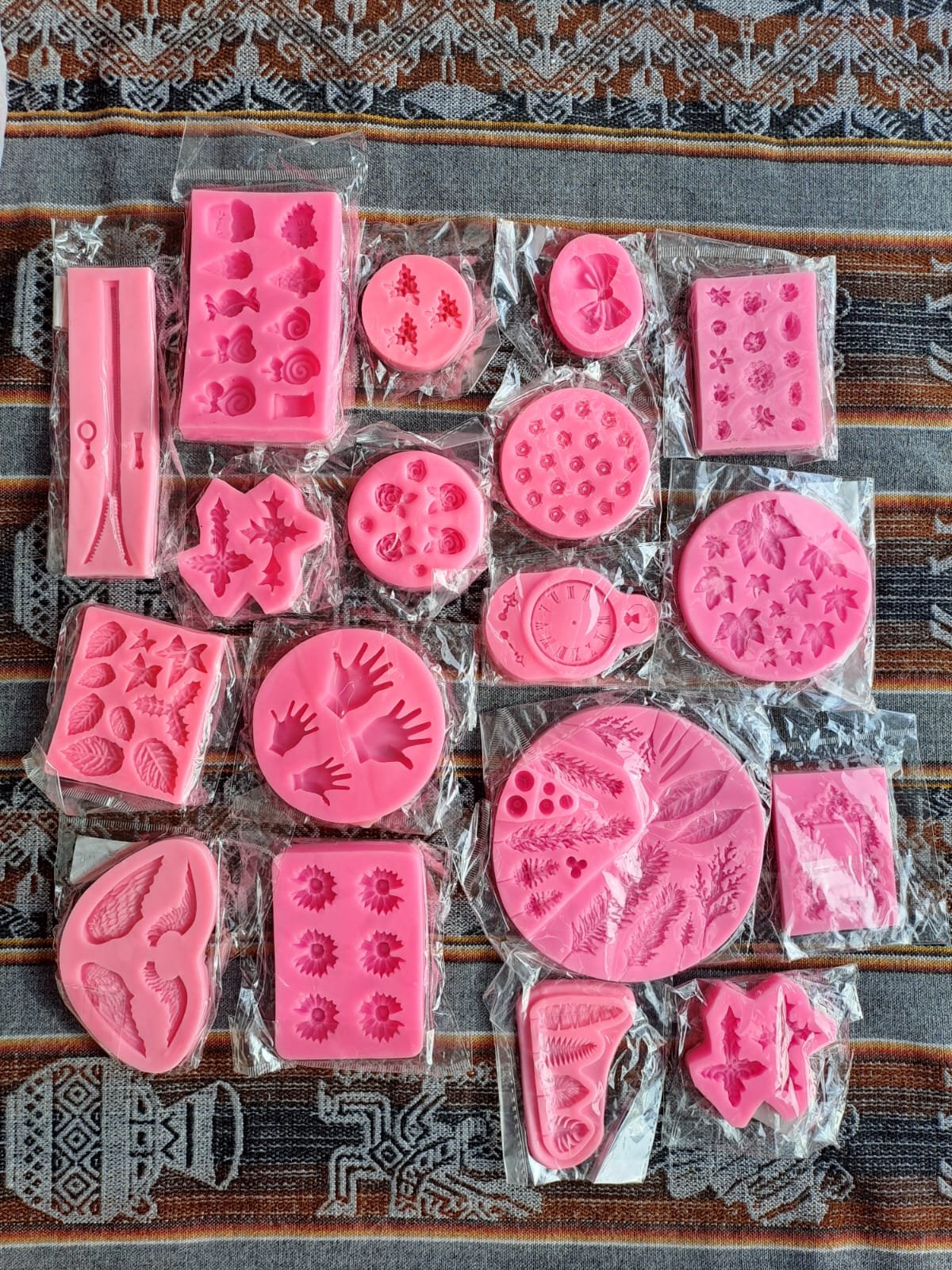 Sellos Bajo relieve: diseño cavado hacia adentro. - Imagen 18